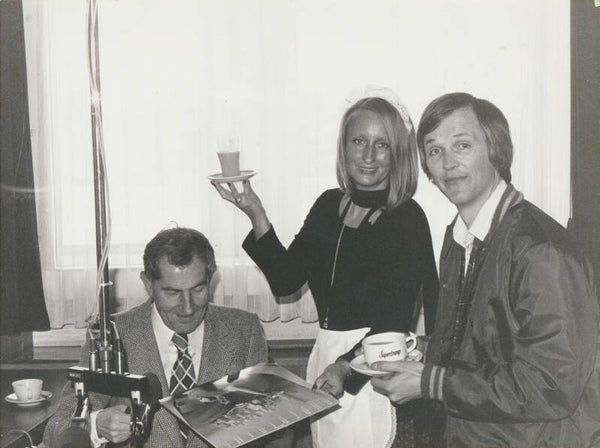 Supertramp - Breakfast Launches - 1979 [France] - Publicity Press Photo