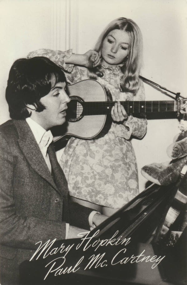 Mary Hopkin - Paul McCartney - 1960s [Holland] - Publicity Press Photocard