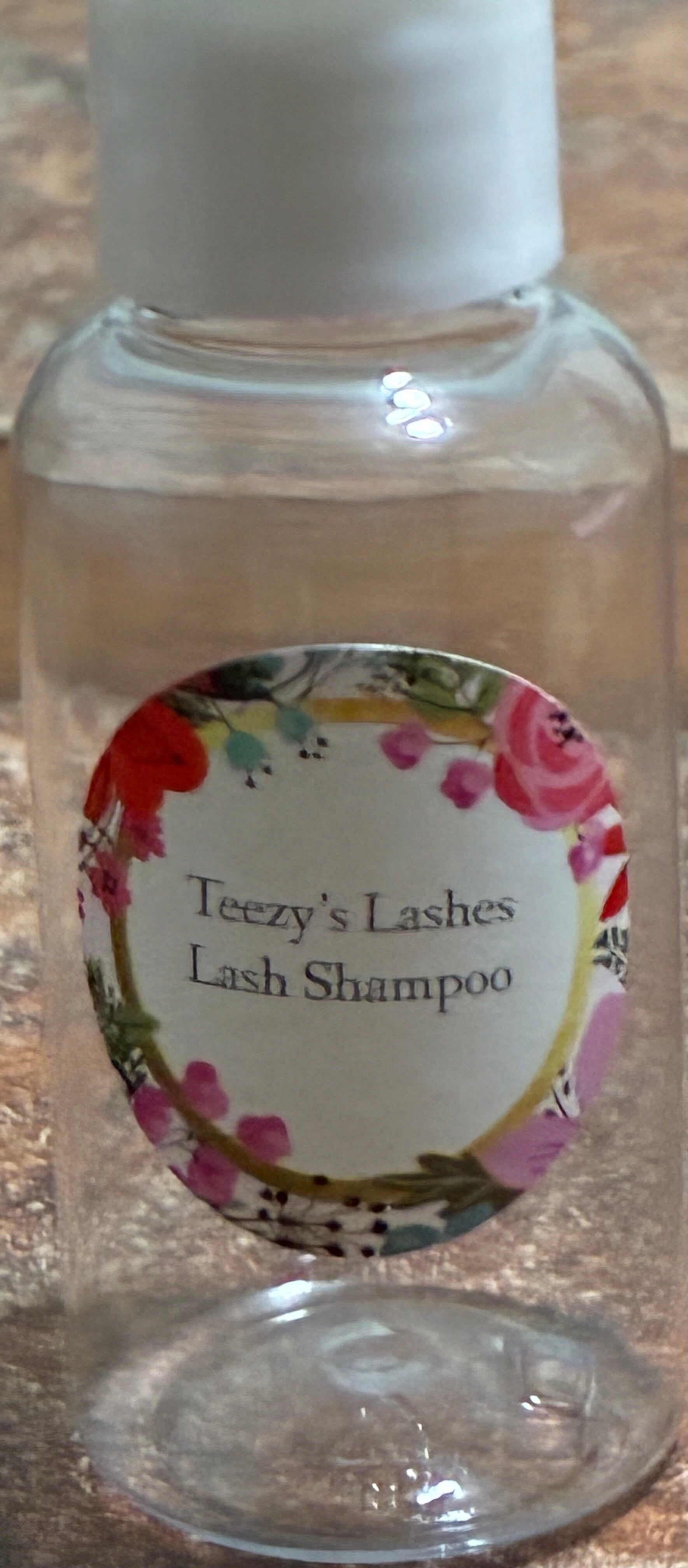 Teezys Lash shampoo
