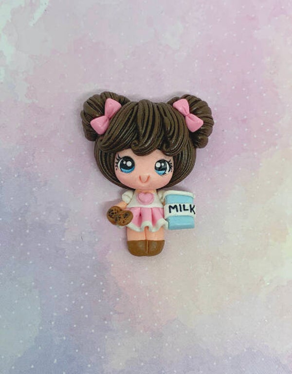 Girl with milk (mini)