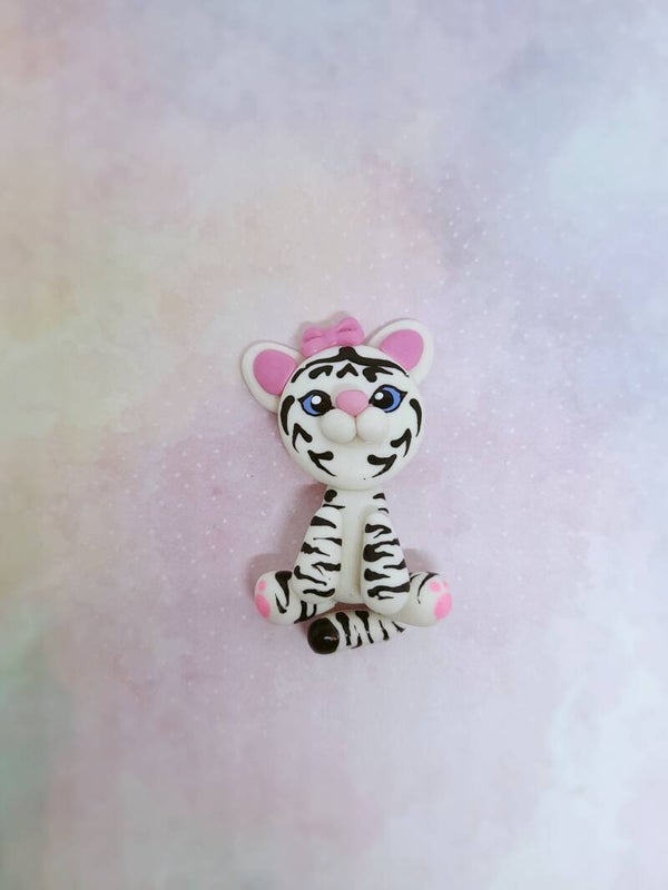 Chetah white 01 (medium)