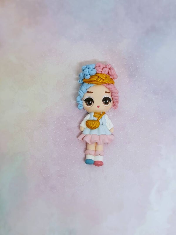 L.O.L pink blue hair