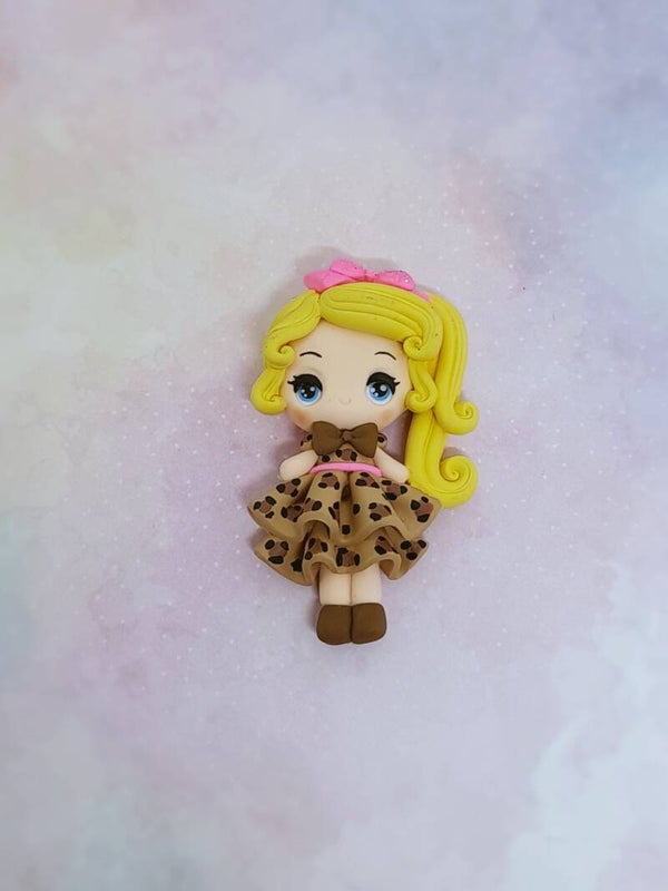 Panter girl blond hair