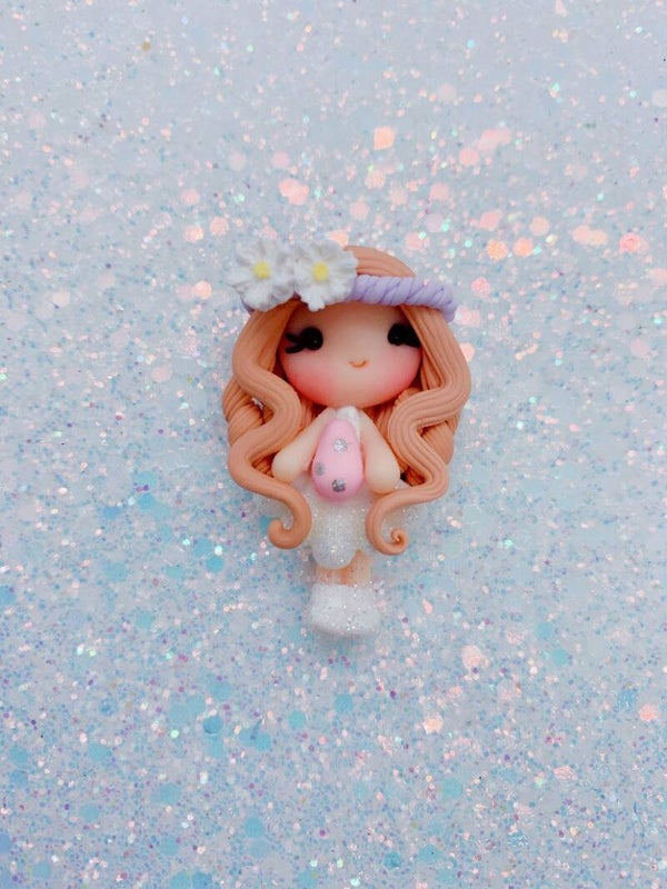 Easter girl with egg