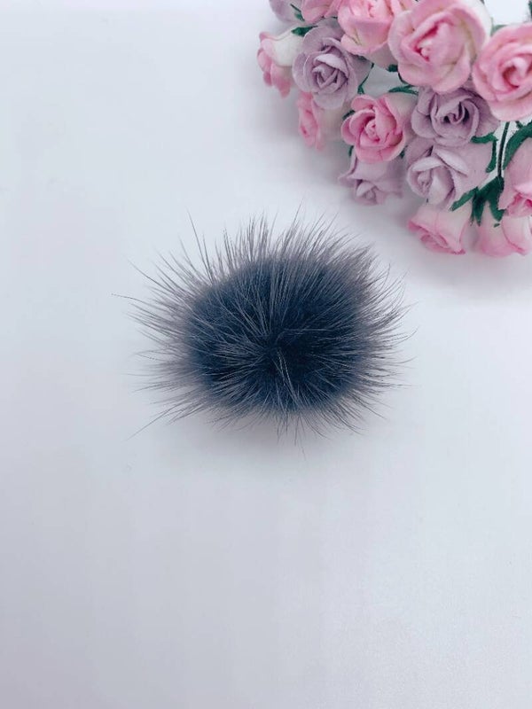 Pompom donkergrijs