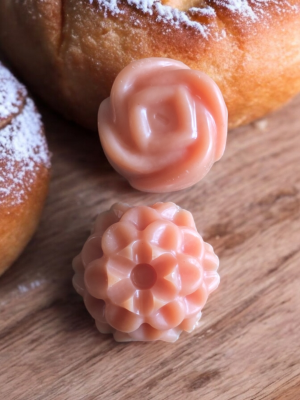 Fondant Cinnamon roll