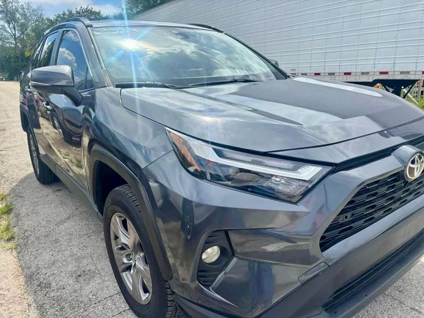TOYOTA RAV4 2024