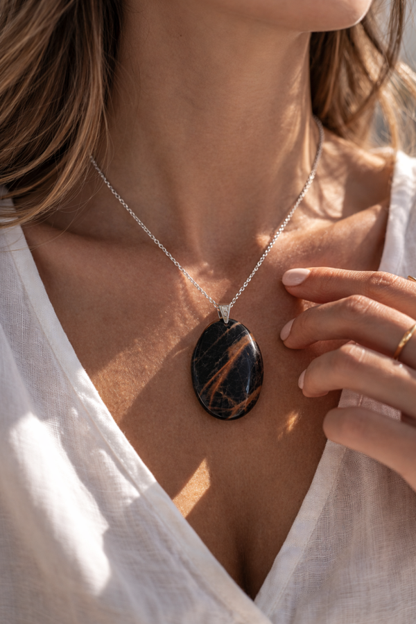 Collier Pierre de lune noire