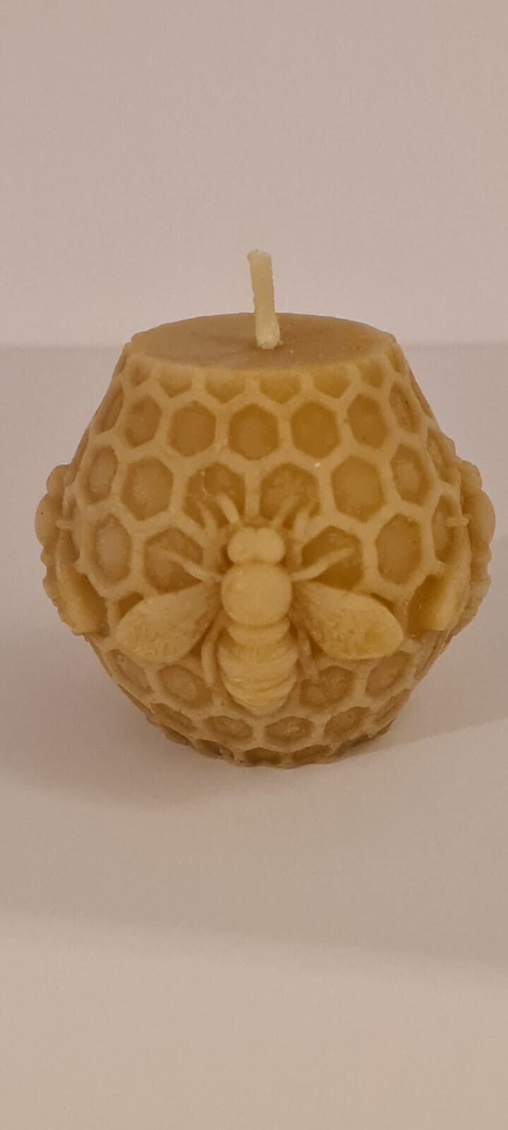 Shaped bee