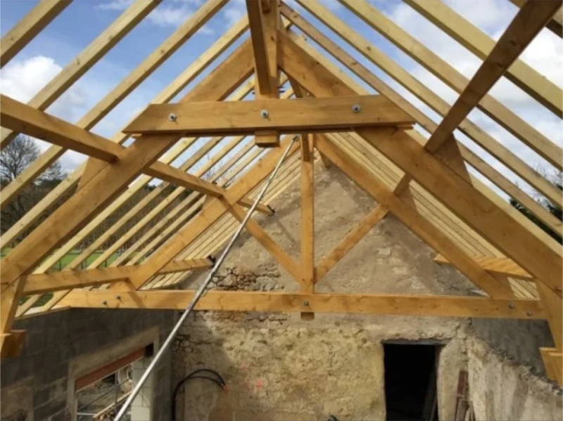 Charpente st Antonin de noble Val 