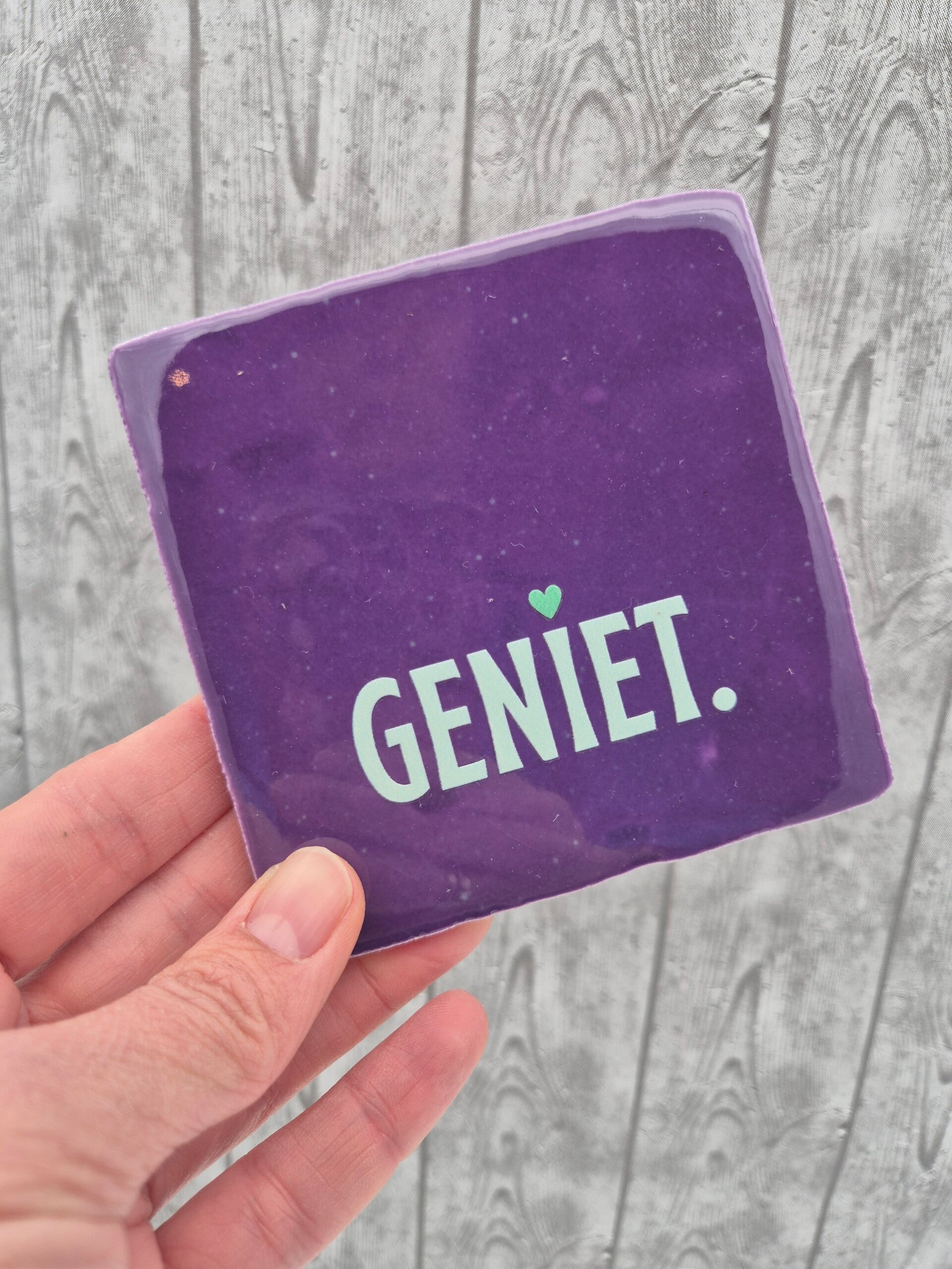 Tegeltje 'Geniet' -  paars/lichtblauw