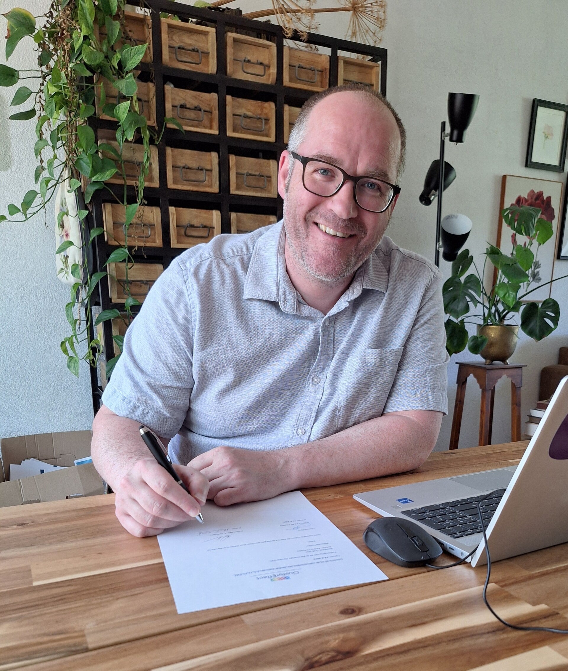 Afbeelding Eindhovense schrijver Andrej Verhoeks
