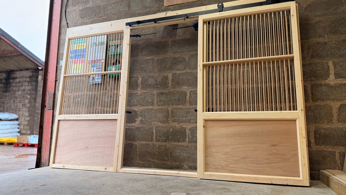 Pigeon Loft Corridor Section | Exclusive Loft Partition