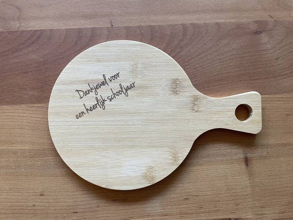 rond broodplankje "Dankjewel voor een heerlijk schooljaar"