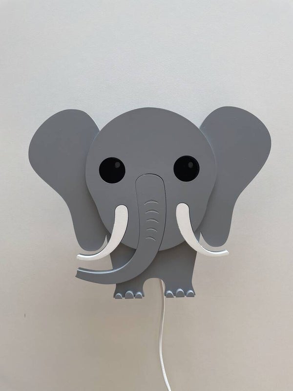 houten wandlamp OLIFANT (eigen ontwerp)