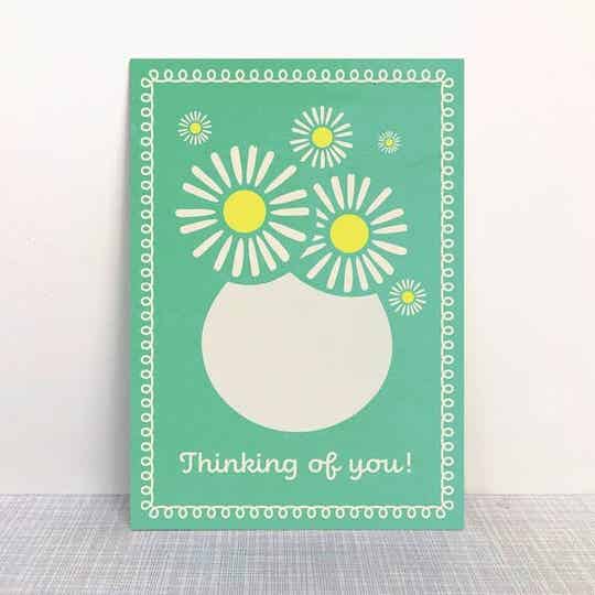 postkaartje Thinking of you + envelop