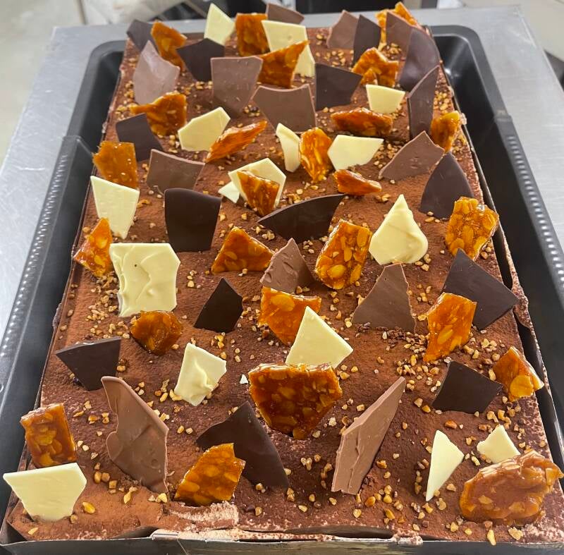 Gateau trois chocolats meringué croustillante crème caramélisée solignac 87110 