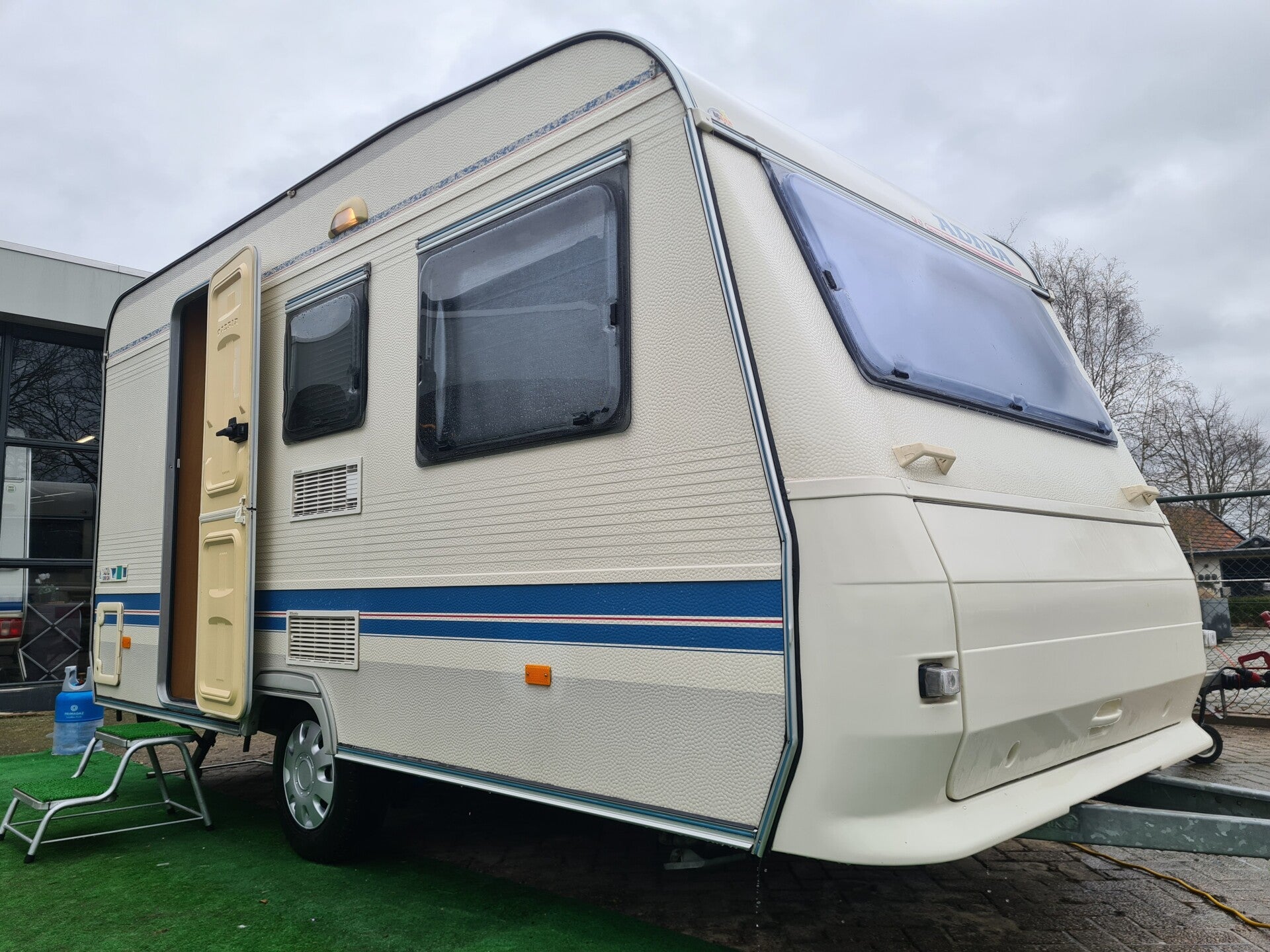 ADRIA UNICA A 390 DS                  BJ 2003