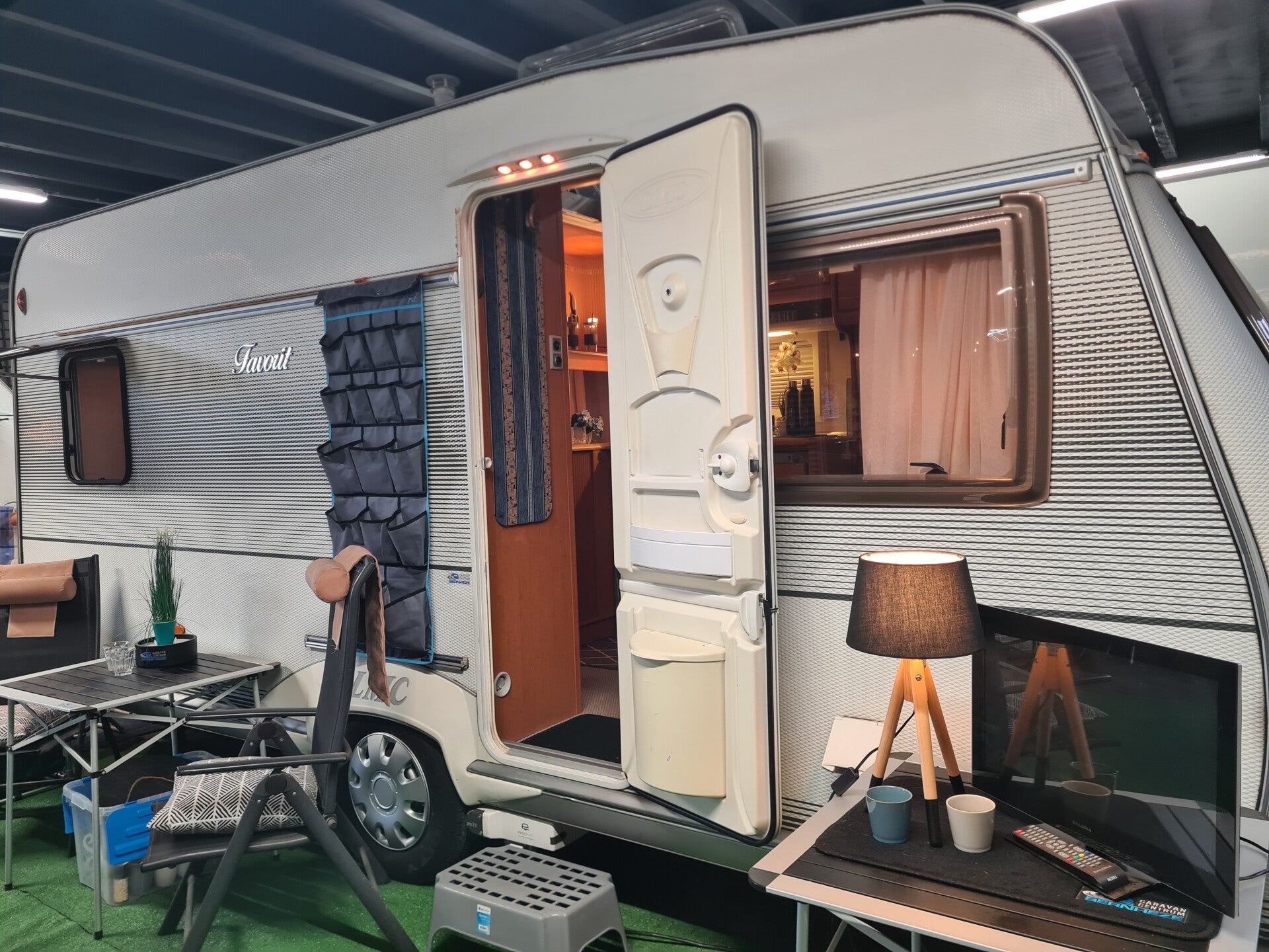 LMC FAVORIT 490 TF                              BJ 2006