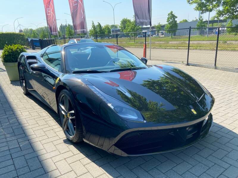 Ferrari 488 Spider