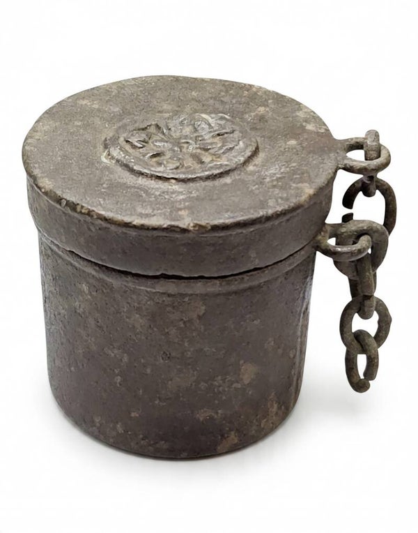 Antique Javanese Bronze Lime Container (Chunam) – 19th Century Lot:  3839