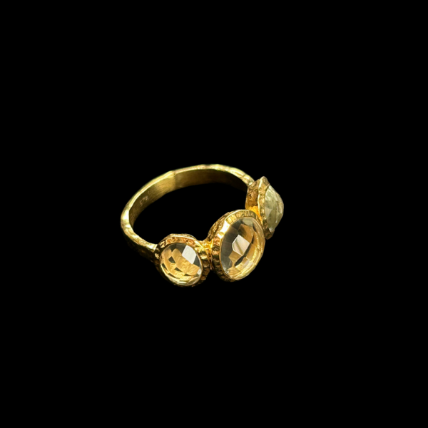 Ring met bergkristal kwarts