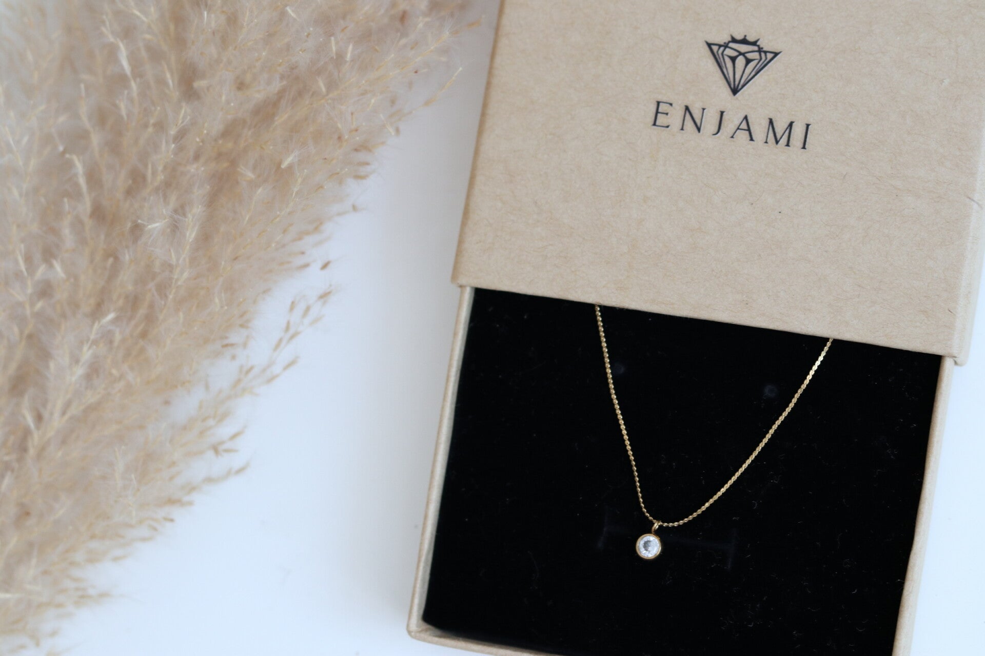 QUEEN - chain goudkleurig