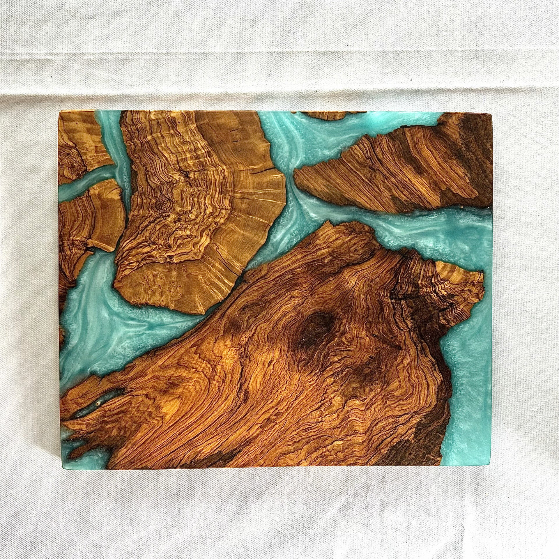 Olijfhout & Epoxy mini snijplank  - Oceaanblauw