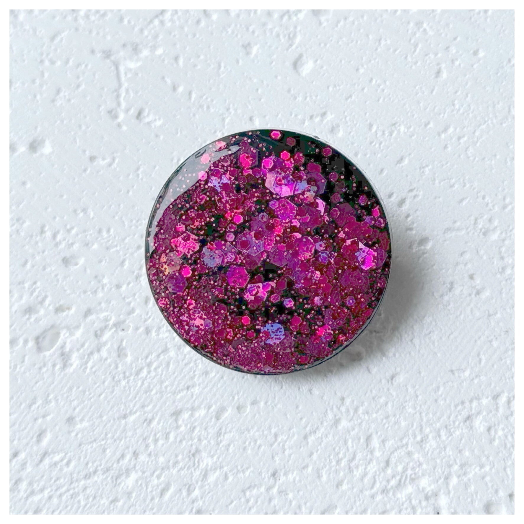 Stylish Fuchsia Glitter Pop Statement Brooch