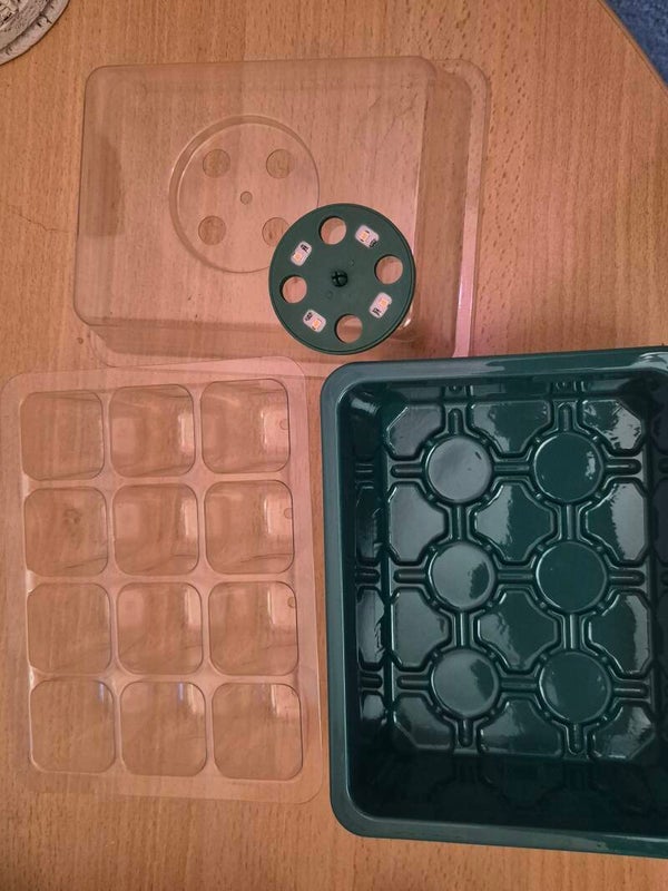 Anzugbox mit sonnenähnlichem Licht