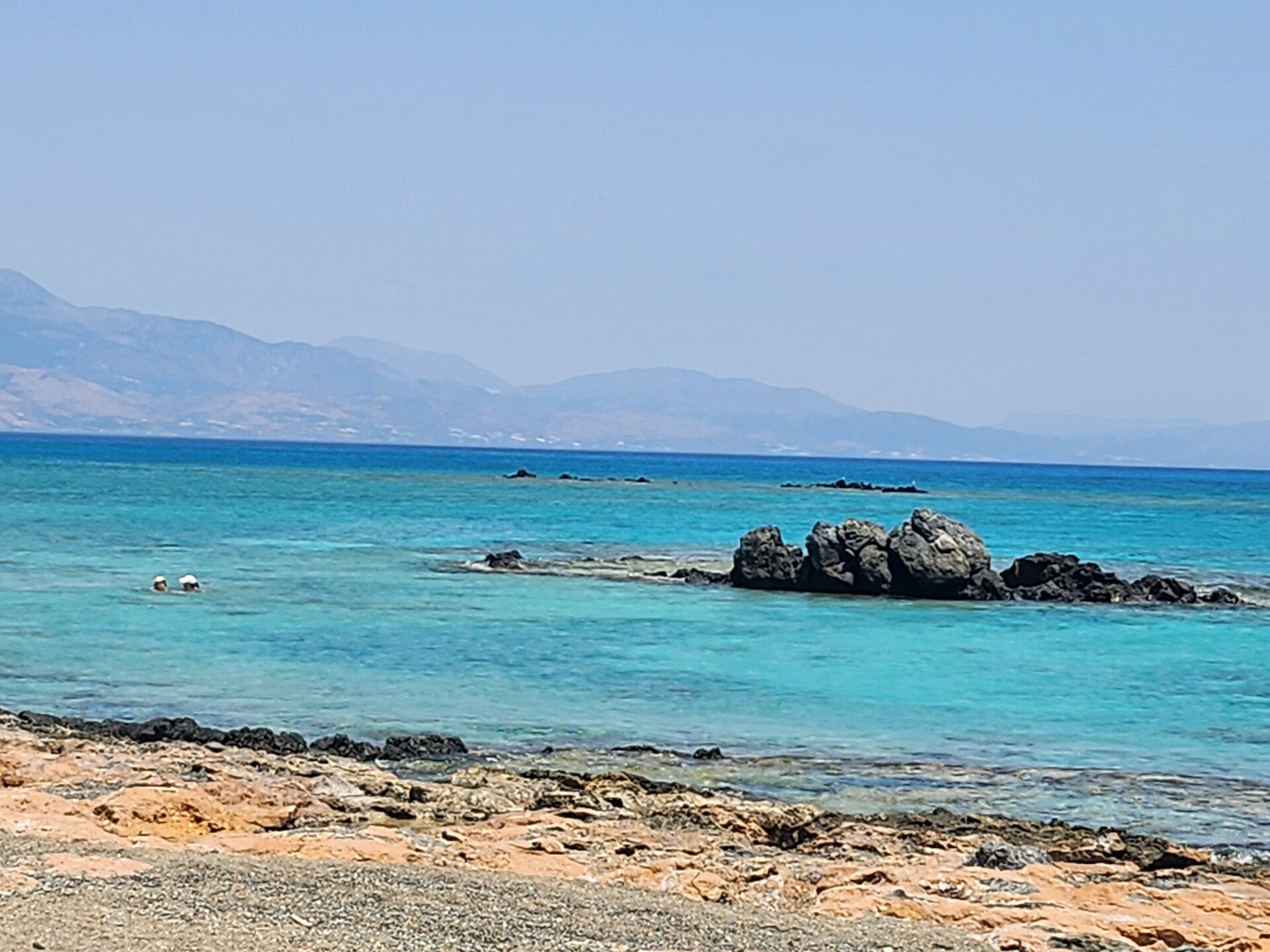 Blick von Chrysi über das Libysche Meer und die Küste um Ierapetra