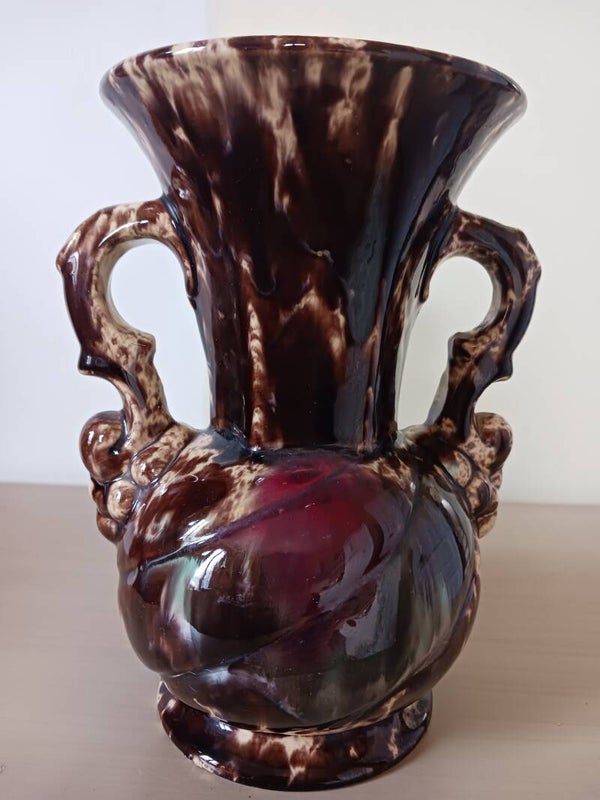 Vase marbré vintage .