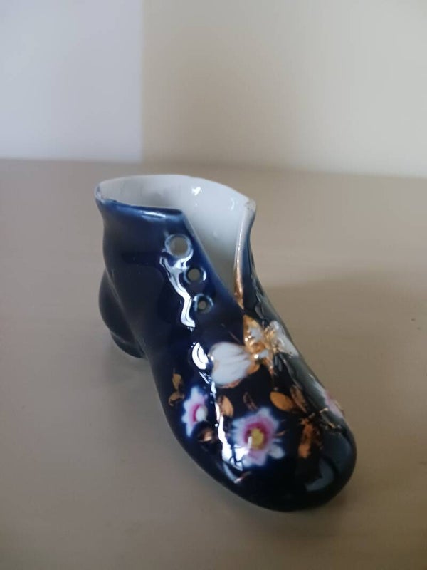 Soulier en porcelaine.