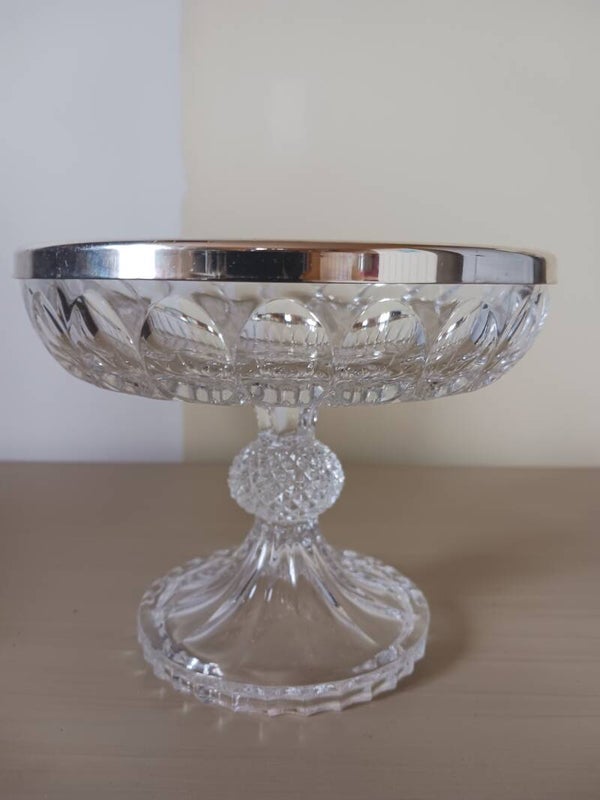 Coupe en cristal .