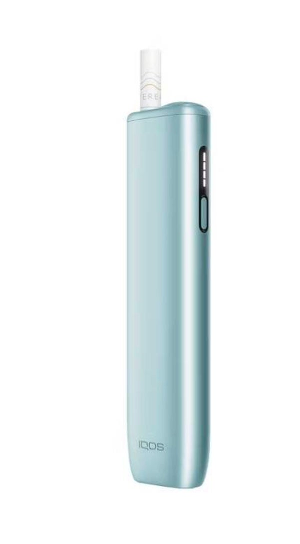 IQOS ILUMA i ONE Kit in Breeze Blue