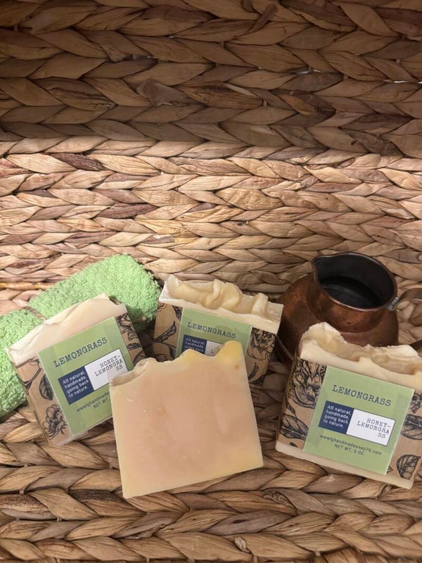 ALOE VERA- HONEY LEMONGRASS SOAP 6oz 141gr