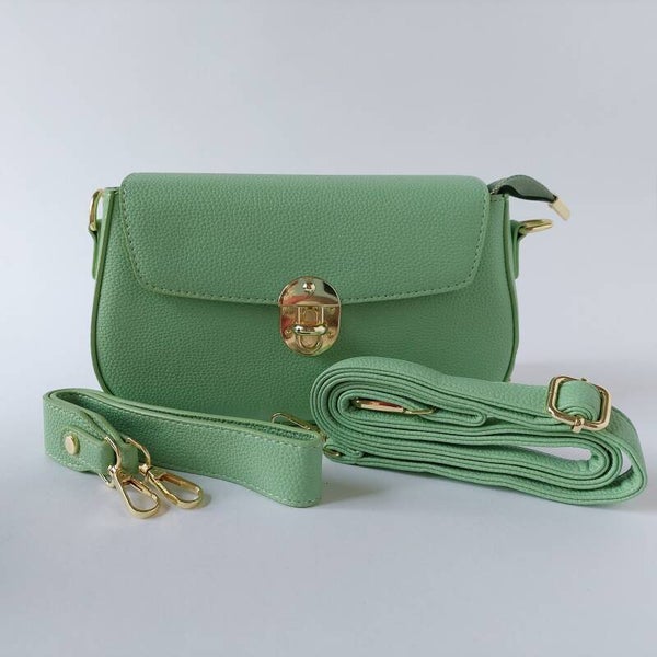Pastel groene hand/schouder crossbody tas - messing draaisluiting - 2 losse tashengsels - de trend dit jaar - merk Michelle