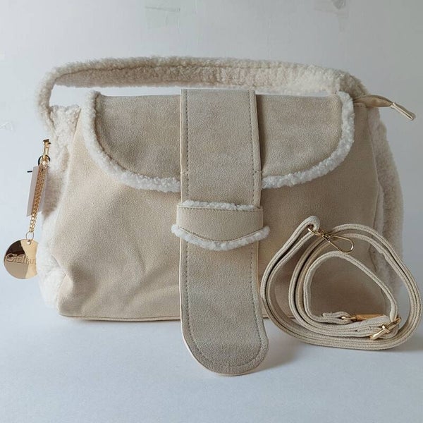 suede look schoudertas dames licht beige teddy afwerking - ruime trendy handtas casual stijl