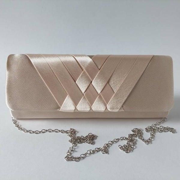 Dames clutch - envelop model - champagne - gevlochten voorzijde - magneet sluiting - Satijn