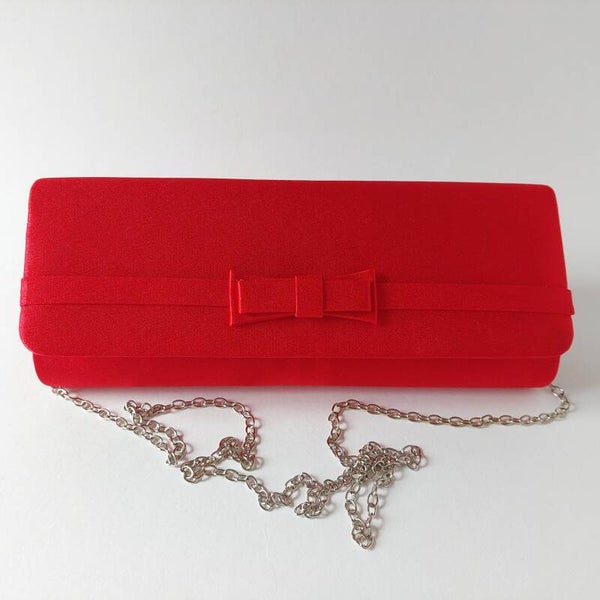 Avond tasje - clutch - envelop model - rood - satijn - schouderketting - voorzijde met strikje - chique - gala