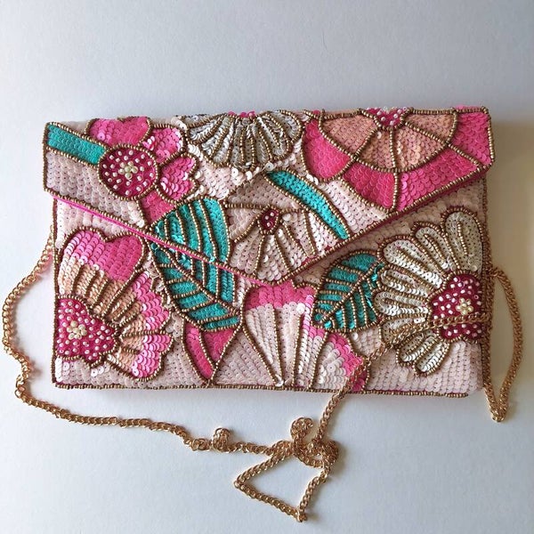 Clutch flowers - Dames - fuchsia - lovertjes/kraaltjes - hand gemaakt