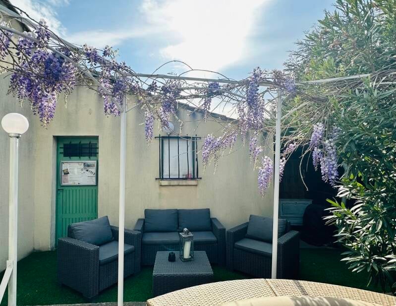 Locations saisonnières Var, jacuzzi, jardin clos