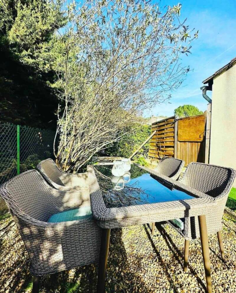 Locations saisonnières Var, jacuzzi, jardin clos