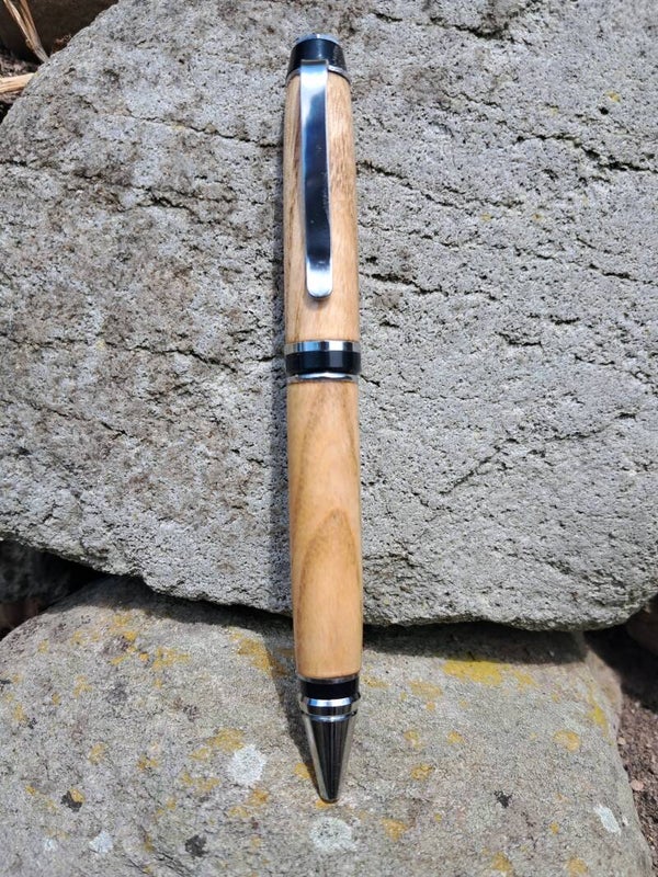 Ash cigar pen