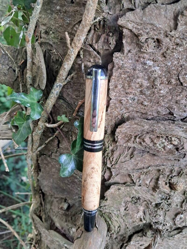 Beech Churchill fountain pen
