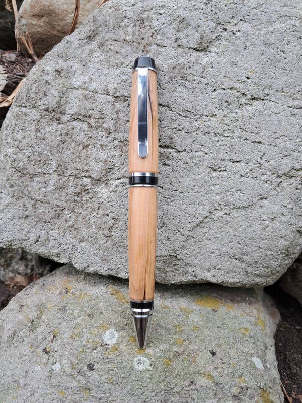 Hemlock cigar pen