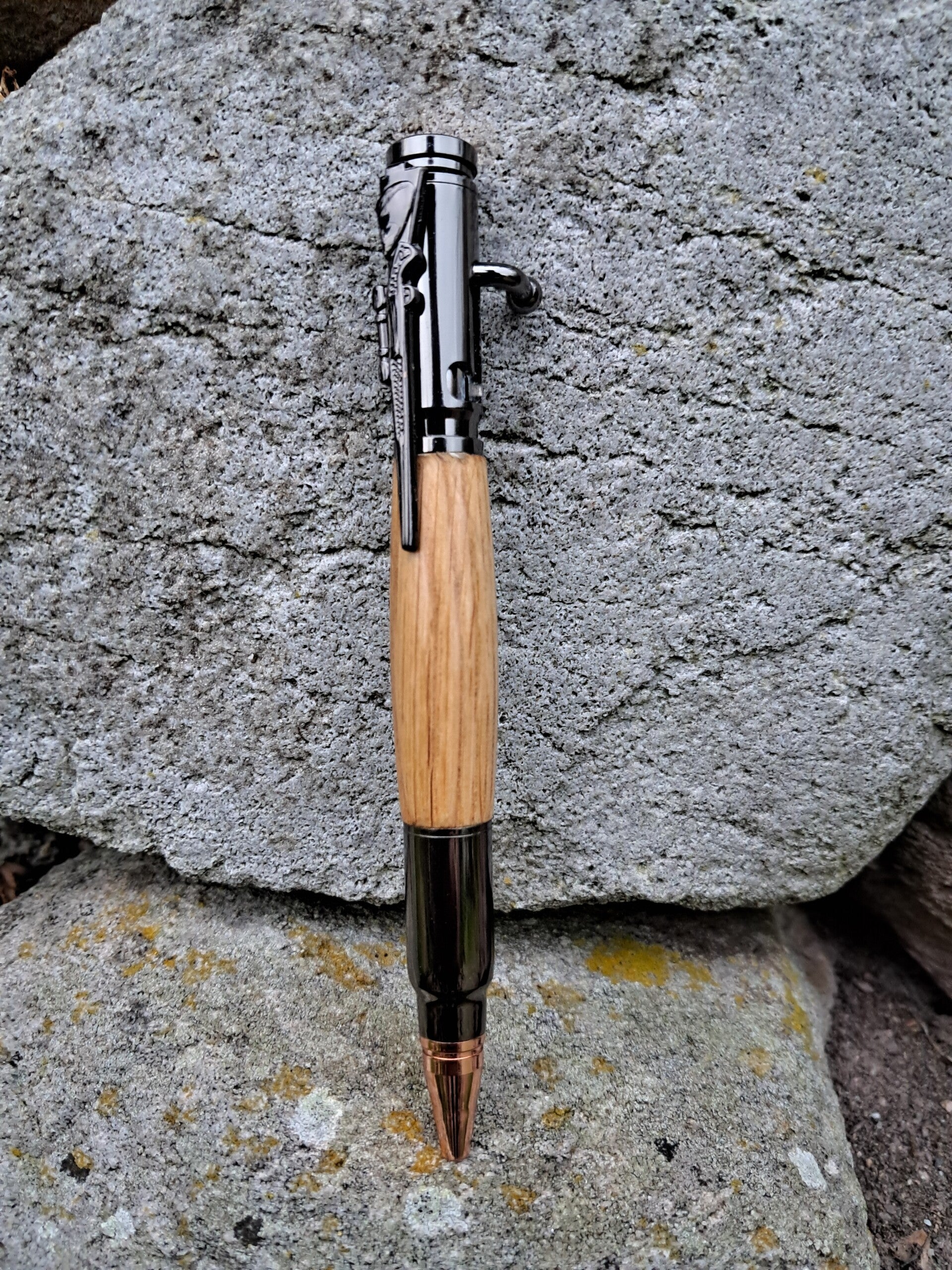 Irish Oak pen.