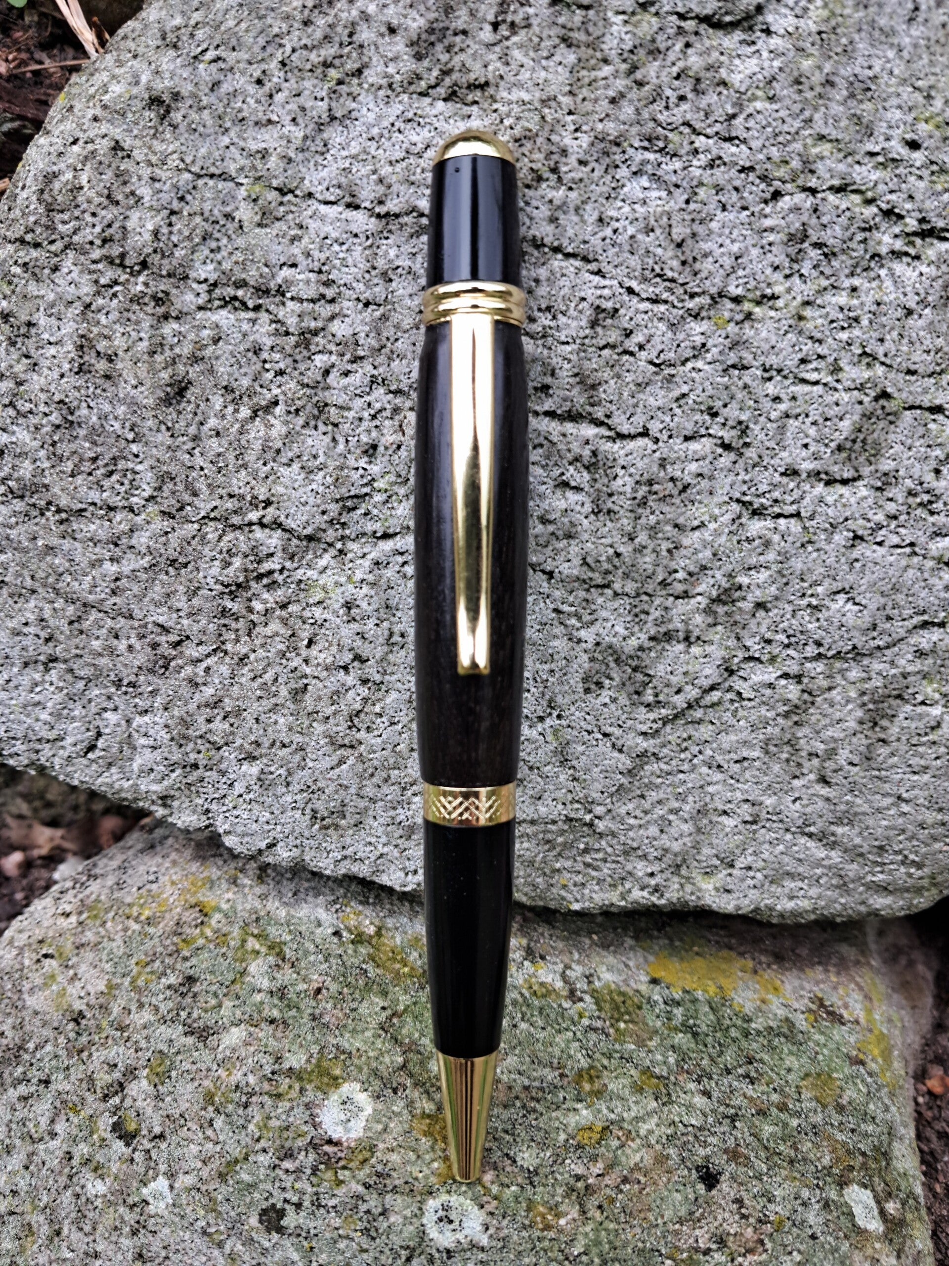 Bog Oak Sierra pen