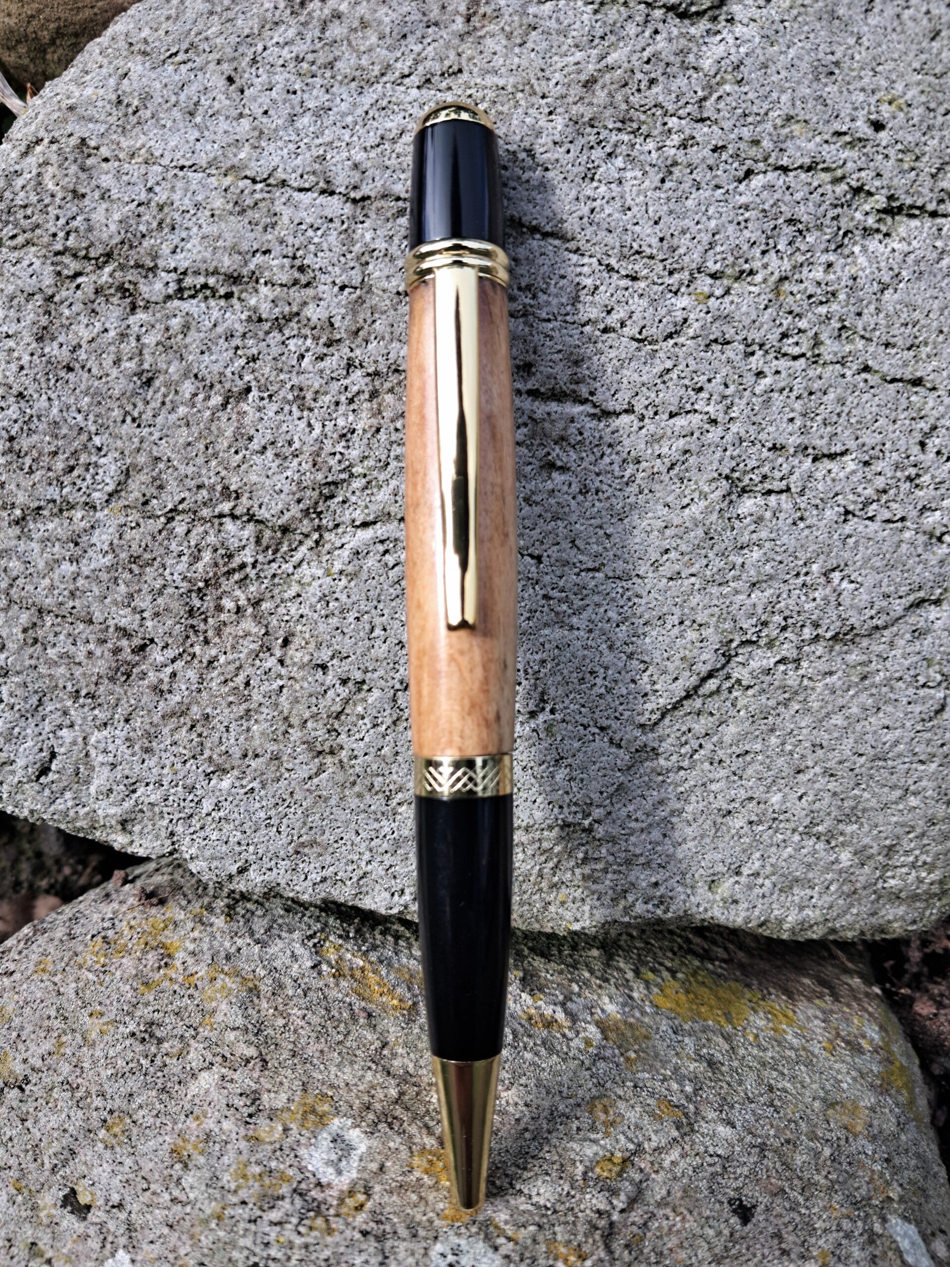 Irish Maple Sierra pen