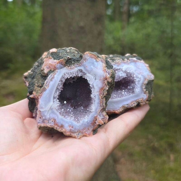 Amethist in Agaat geode (setje)
